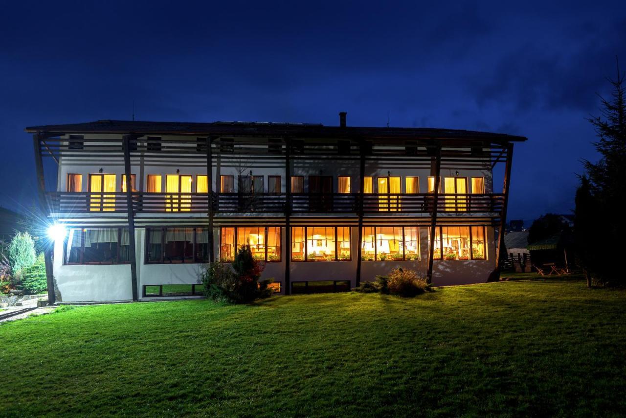 Casa Muntelui Hotel Fundata Exterior photo