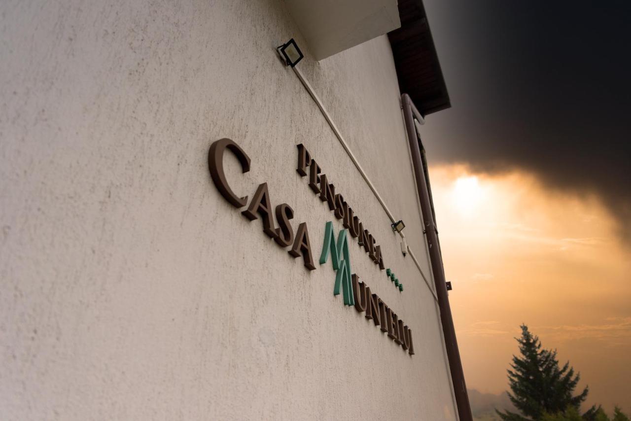 Casa Muntelui Hotel Fundata Exterior photo